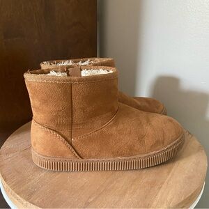Girls Cat & Jack Tan Plush Boots Size 12